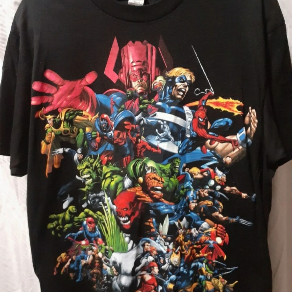 Marvel Tshirts size large
